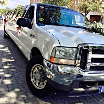 Ford Excursion en Barcelona | Todo Limusinas Barcelona | Alquiler Limusinas