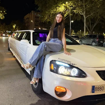Pontiac Blanca en Barcelona | Todo Limusinas Barcelona | Alquiler Limusinas Pontiac Blanca en Barcelona | Todo Limusinas Barcelona | Alquiler Limusinas