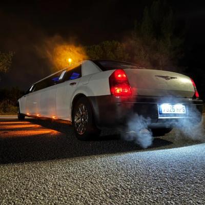 Chrysler Premium en Barcelona | Todo Limusinas Barcelona | Alquiler Limusinas